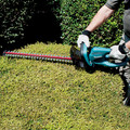 Hedge Trimmers | Makita UH5570 22 in. Electric Hedge Trimmer image number 4
