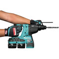 Rotary Hammers | Makita XRH08PT 18V X2 (36V) LXT Brushless Lithium-Ion 1-1/8 in. Cordless SDS-Plus AVT Rotary Hammer Kit with 2 Batteries (5 Ah) image number 4