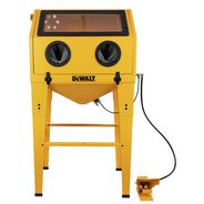SANDBLASTERS | Dewalt 20 CFM @ 90 PSI Max Pressure 125 PSI Abrasive Blast Cabinet
