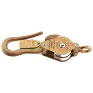 MATERIAL HANDLING | Klein Tools Block with Eye and Nose Extended Over Keeper
