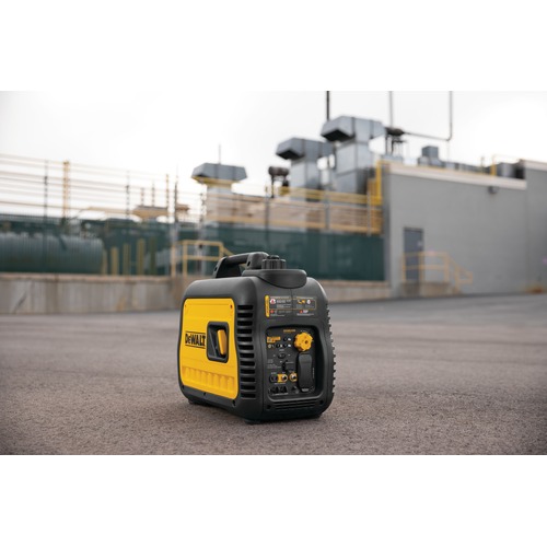 Dewalt pmc172200 2200 watt portable inverter generator 2025