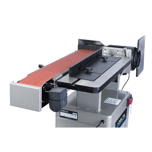Delta edge sander outlet