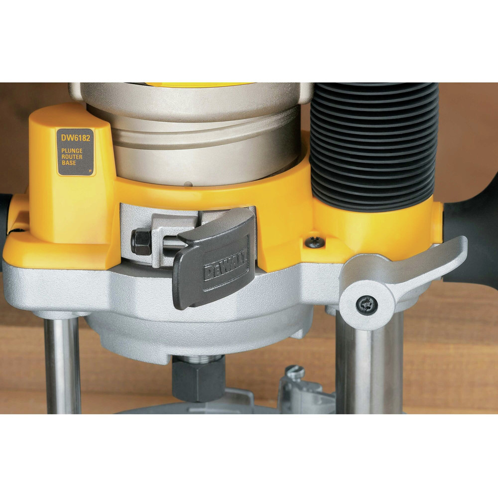Dewalt 2-1/4 HP EVS Fixed Base Router