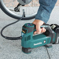 Makita DMP180SYX 18V LXT Lithium-Ion Cordless Inflator Kit (1.5 Ah) image number 6