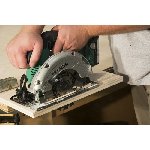 Hitachi 18V Cordless Lithium Ion 6 1 2 in. Circular Saw Tool Only Open Box