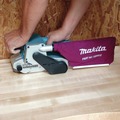 Belt Sanders | Factory Reconditioned Makita 9903-R 8.8 Amp Variable Speed 3 in. x 21 in. Corded Belt Sander image number 4