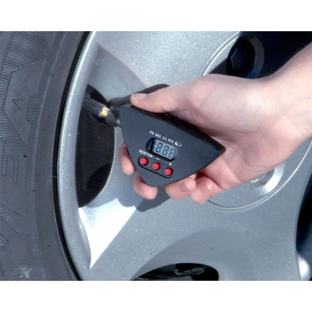 Craftsman 12V Portable Inflator with Digital Tire Pressure Gauge