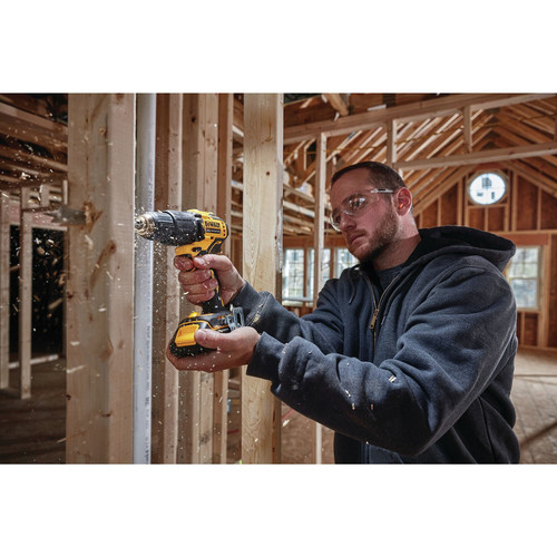 Dewalt ATOMIC 20V MAX Lithium Ion Brushless Cordless 1 2 in. Hammer Drill Driver 1 4 in. Impact Driver Combo Kit