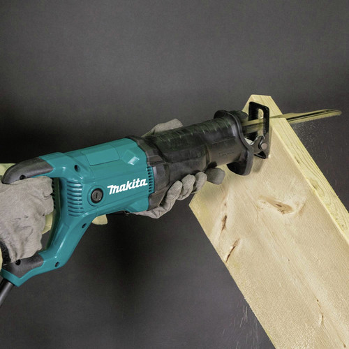 Makita 12 Amp Corded Reciprocating Saw