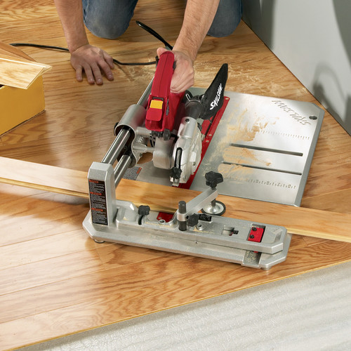 Skil 3601-02 7 Amp 4-3-8 in. Flooring 