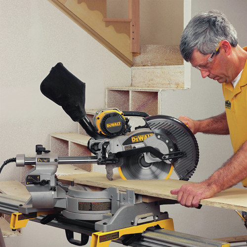 Dewalt DW717 10 in. Double Bevel Sliding Compound Miter Saw
