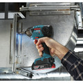 Factory Reconditioned Bosch 25618-02-RT 18V Lithium-Ion 1/4 in. Impact Driver with SlimPack Batteries image number 5