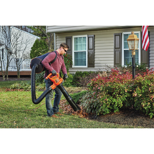 BLACK+DECKER 12 AMP 250 MPH 400 CFM Corded Electric 3-In-1 Backpack Leaf  Blower, Vacuum & Mulcher BEBL7000 - The Home Depot