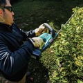 Hedge Trimmers | Makita XHU09M1 18V LXT Brushless Lithium-Ion 24 in. Cordless Hedge Trimmer Kit (4 Ah) image number 8
