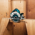 Makita XSH06PT 18V X2 (36V) LXT Brushless Lithium-Ion 7-1/4 in. Cordless Circular Saw Kit with 2 Batteries (5 Ah) image number 6