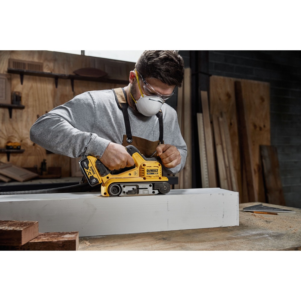 Dewalt 20V MAX XR Brushless 3x21 in. Cordless Belt Sander (Tool Only)