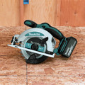 Circular Saws | Factory Reconditioned Makita XSS01T-R 18V LXT 5 Ah Cordless Lithium-Ion 6-1/2 in. Circular Saw Kit image number 11