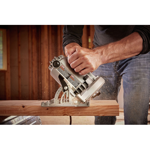 SKILSAW SPT67M8-01 7-1-4 in. Magnesium 