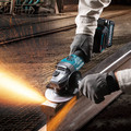 Angle Grinders | Makita GAG01M1 40V max XGT Brushless Lithium-Ion 4-1/2 in./5 in. Cordless Cut-Off/Angle Grinder Kit with Electric Brake (4 Ah) image number 6
