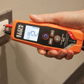 Detection Tools | Klein Tools ET250 2V to 600V Cordless AC/DC Voltage/Continuity Tester Kit with 3 AAA Batteries image number 5