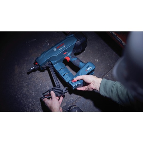 Bosch Power Tools PROFACTOR 18V Concrete Nailer Kit with