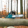  | Makita EA6100P53G 61cc Gas 20 in. Chainsaw image number 7