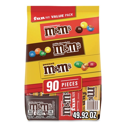 Snacks | Green Rabbit 040000597964 Individually Wrapped Milk Chocolate, Peanut and Peanut Butter Fun Size Variety Pack - Assorted Flavors image number 0
