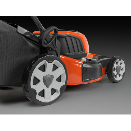 Husqvarna le121p battery lawn discount mower 967682501