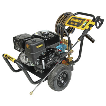 PRESSURE WASHERS AND ACCESSORIES | Dewalt 60606 4200 PSI 4.0 GPM Gas Pressure Washer Powered by HONDA