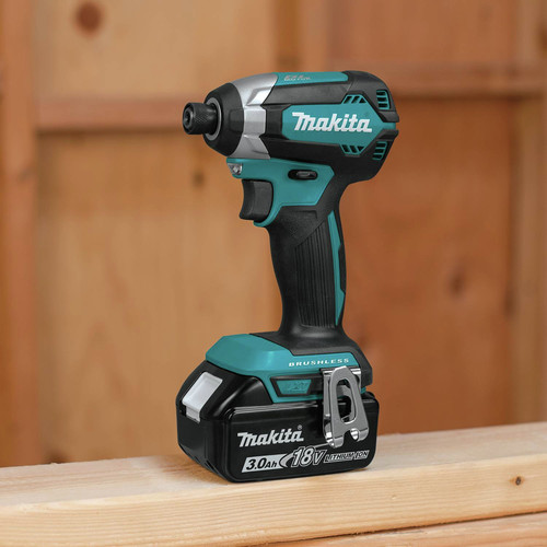 Makita 18V LXT Lithium Ion Brushless Cordless Impact Driver Impact Wrench Combo Kit 3 Ah