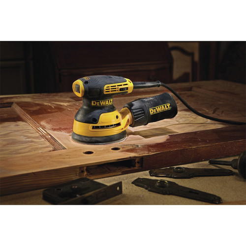 Dewalt DWE6423K 5 in. Variable Speed Random Orbital Sander with H&L Pad