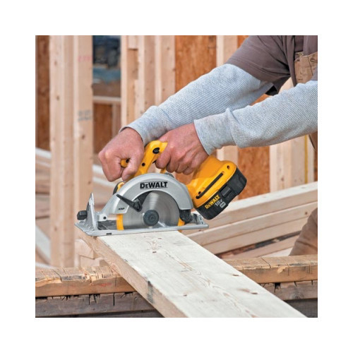 Dewalt Dc390b 18v Xrp Cordless 6 1 2 In Circular Saw Tool Only