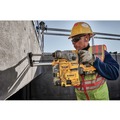 Rotary Hammers | Dewalt DCH293R2DH 20V MAX XR Brushless Cordless 1-1/8 in. L-Shape SDS PLUS Rotary Hammer Kit with On Board Extractor (6 Ah) image number 6