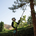 Pole Saws | Makita GAU02M1 40V max XGT Brushless Lithium-Ion 10 in. x 13 ft. Cordless Telescoping Pole Saw Kit (4 Ah) image number 13