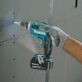 Screw Guns | Makita XSF03T 18V LXT 5.0 Ah Lithium-Ion Brushless Cordless Drywall Screwdriver Kit image number 6