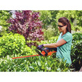 Hedge Trimmers | Black & Decker LHT321BT SMARTECH 20V MAX Lithium-Ion 22 in. POWERCUT Hedge Trimmer image number 6