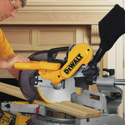 Dewalt DW717 10 in. Double Bevel Sliding Compound Miter Saw