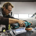 Polishers | Makita XOP02T 18V LXT Lithium-Ion Brushless Cordless 5 in. / 6 in. Dual Action Random Orbit Polisher Kit (5 Ah) image number 14