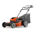 Push Mowers | Husqvarna 967682501 LE121P Battery Push Mower with Battery and Charger image number 4