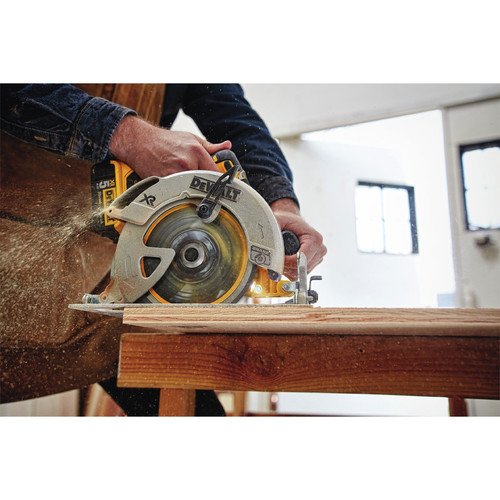Dewalt 20v circular saw refurbished store