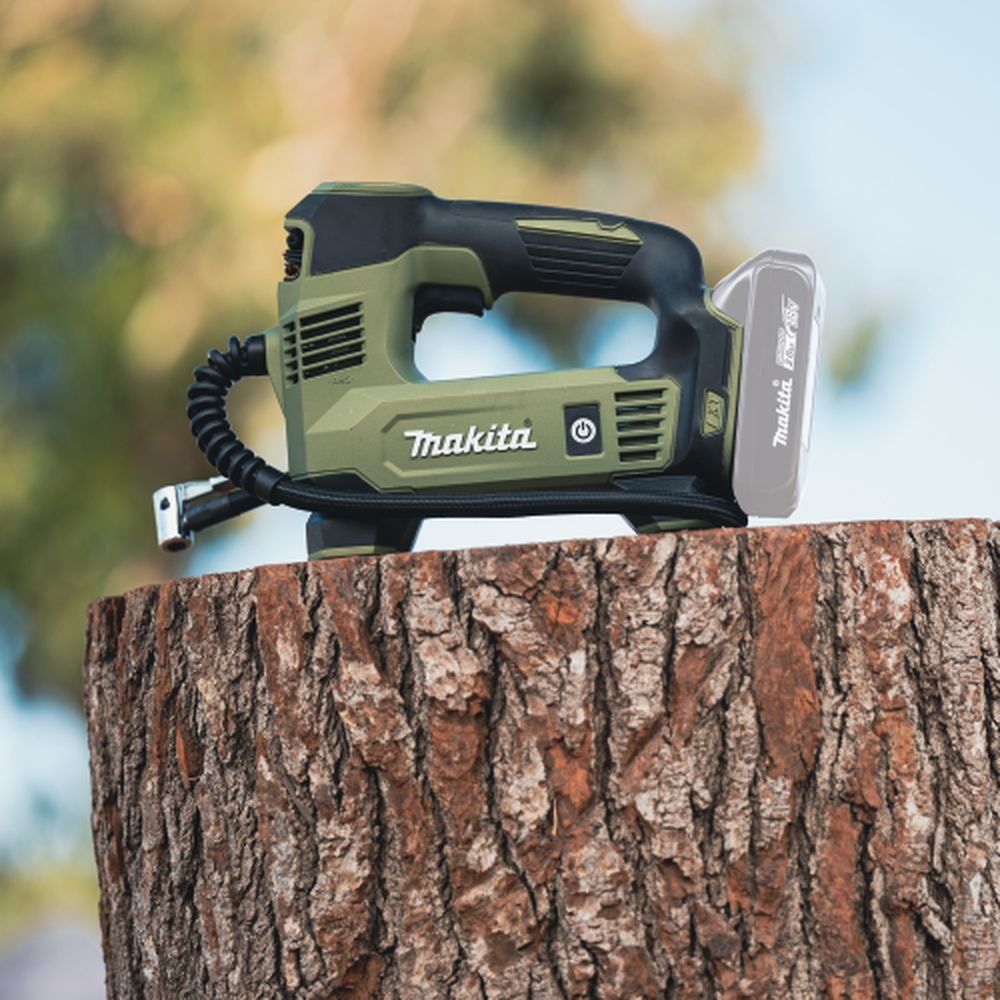 Makita Outdoor Adventure 18V LXT Brushed Lithium-Ion Cordless Inflator ...