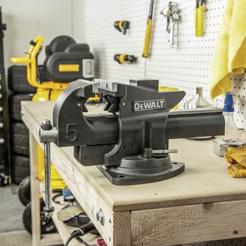 Dewalt DXCMQRV5 5 in. Heavy Duty Quick Release Bench Vise