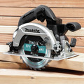 Circular Saws | Makita XSH04RB 18V LXT Lithium-Ion 2.0 Ah Sub-Compact Brushless 6-1/2 in. Circular Saw Kit image number 12