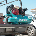 Portable Air Compressors | Makita MAC5501G 5.5 HP 10 Gallon Oil-Lube Wheelbarrow Air Compressor image number 11