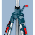 Tripods and Rods | Bosch BT300 110 in. Heavy-Duty Aluminum Elevator Tripod image number 2