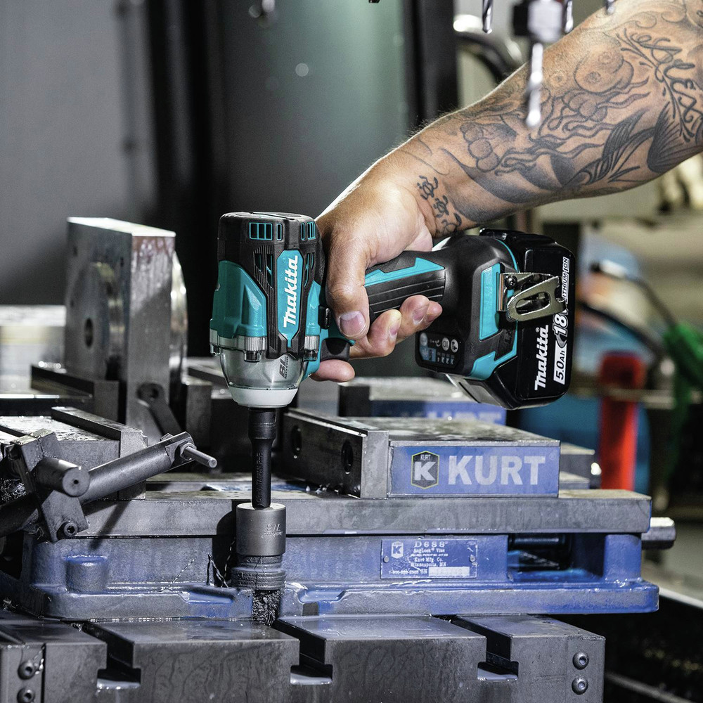 Makita XWT16T 18V LXT Lithium-Ion 4-Speed 3/8 Sq. in. Drive Impact