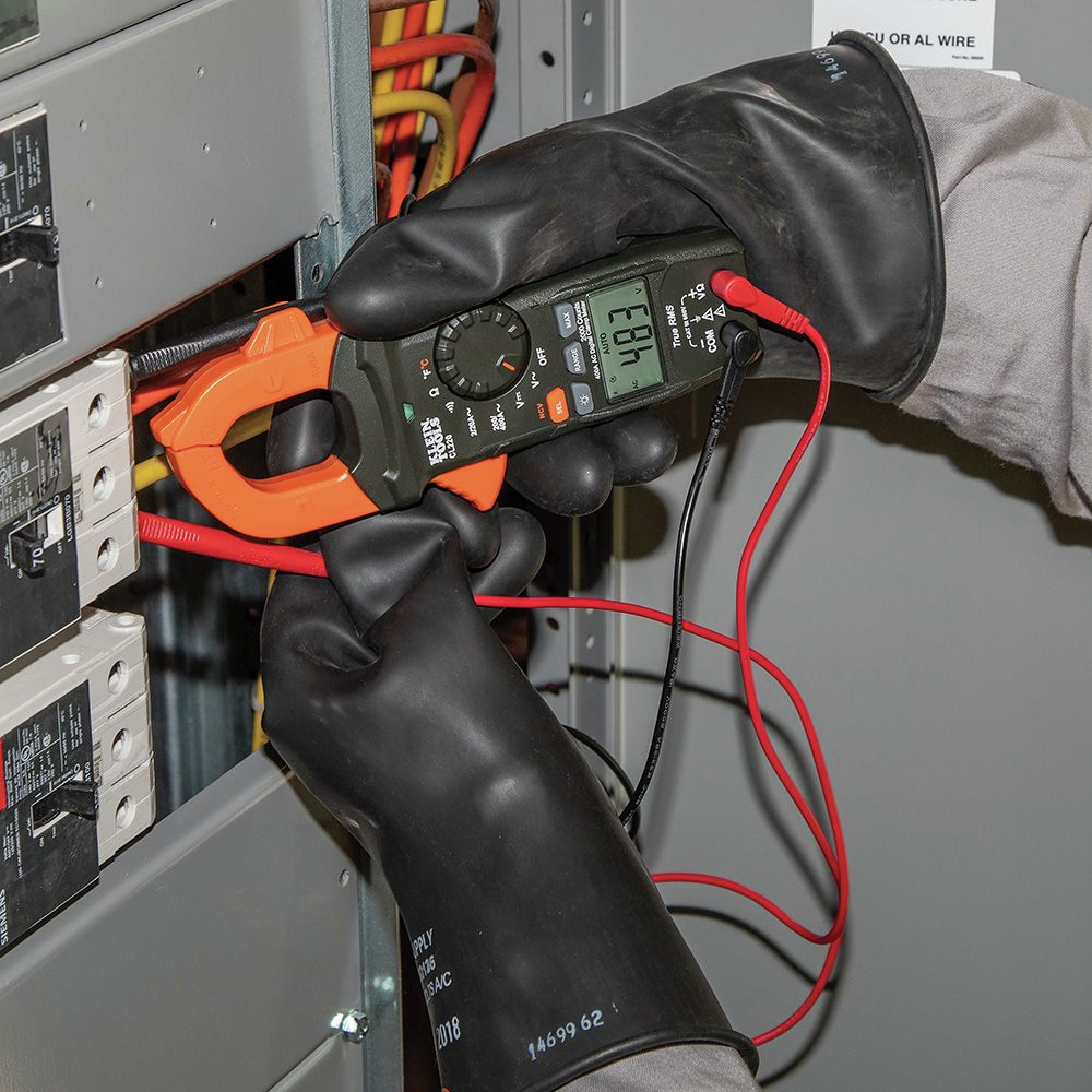 Klein Tools CL220 Digital Clamp Meter