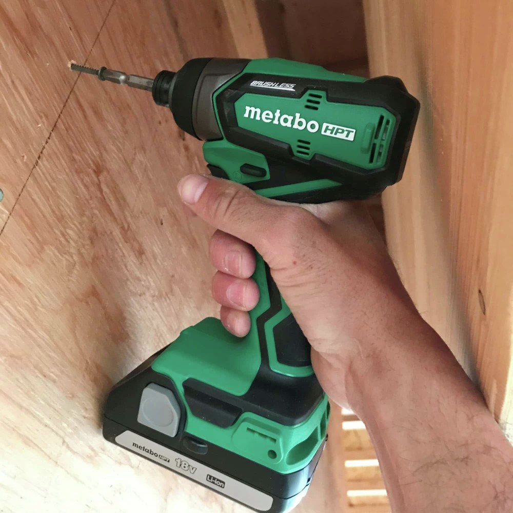 sub-compact impact driver