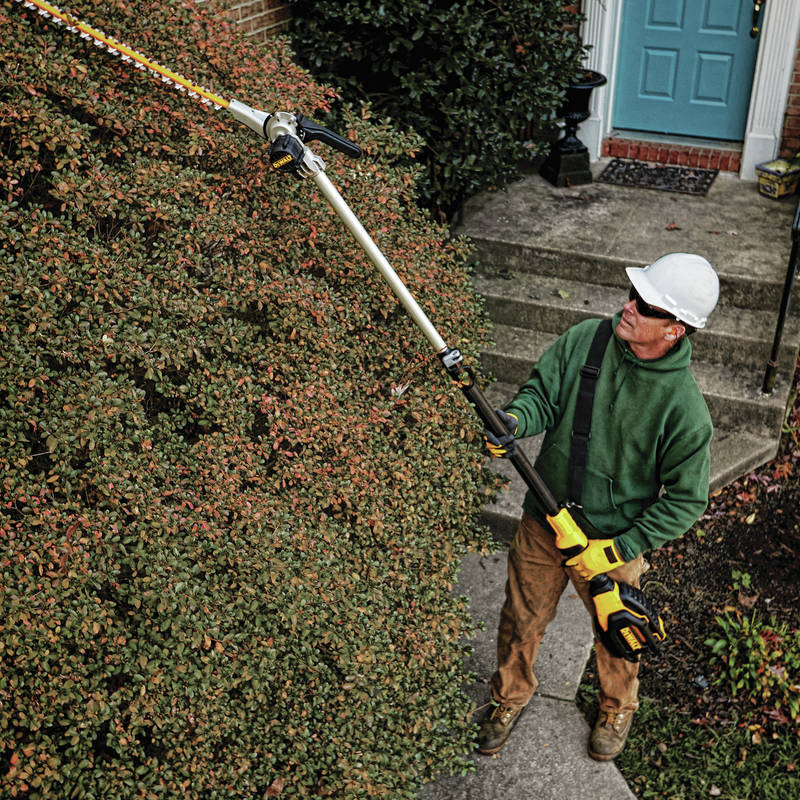 Dewalt DCHT895M1 40V MAX 4 Ah Telescoping Pole Hedge Trimmer CPO