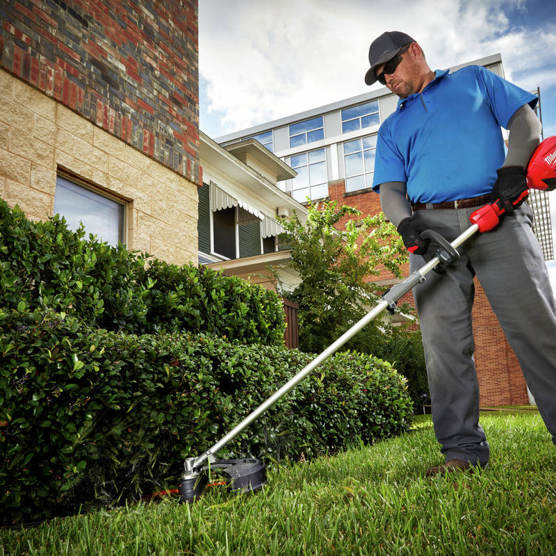 M18 FUEL String Trimmer with QUIK-LOK reaches full power in under 1 second